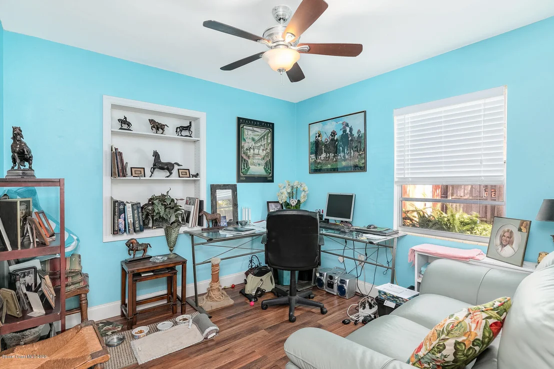 Photo of 1070 Riverdale Drive