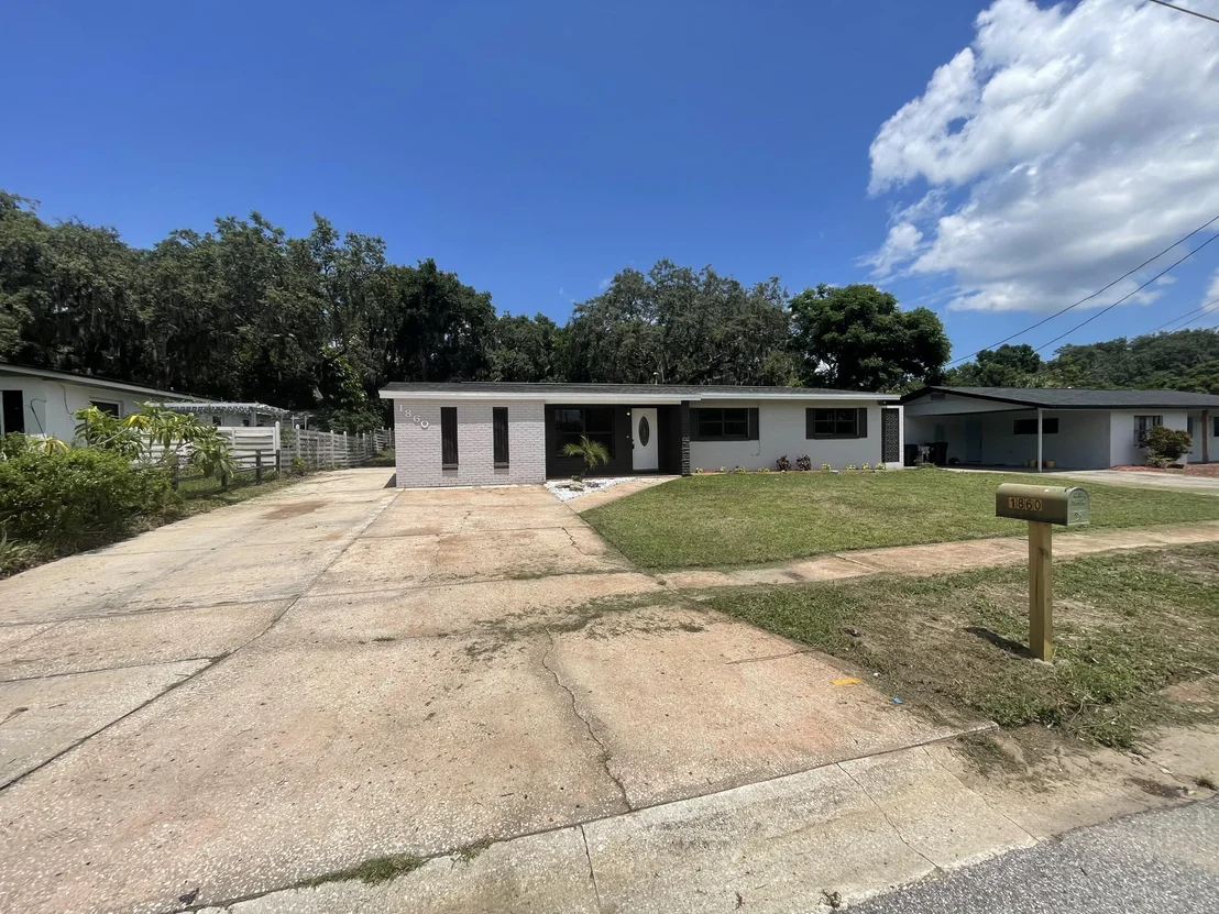 Photo of 1860 Augustine Drive