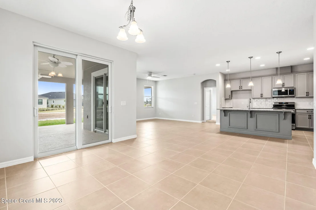 Photo of 8100 Lucent Court