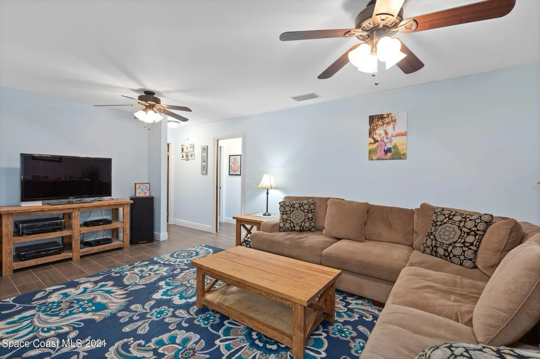 Photo of 2412 Devonswood Road
