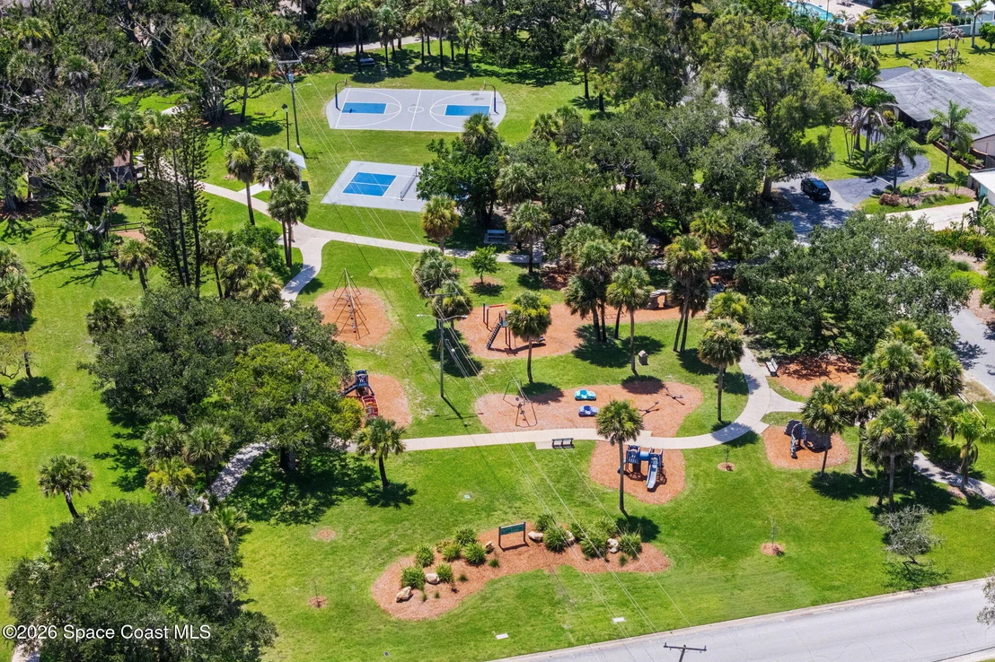 Photo of 339 Cocoa Avenue