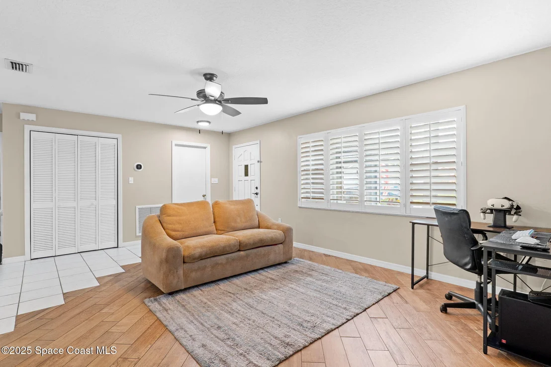 Photo of 999 Emerald Road SE