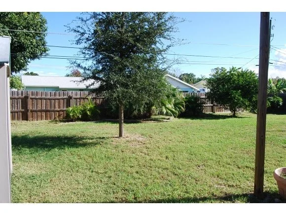 Photo of 2809 Forest