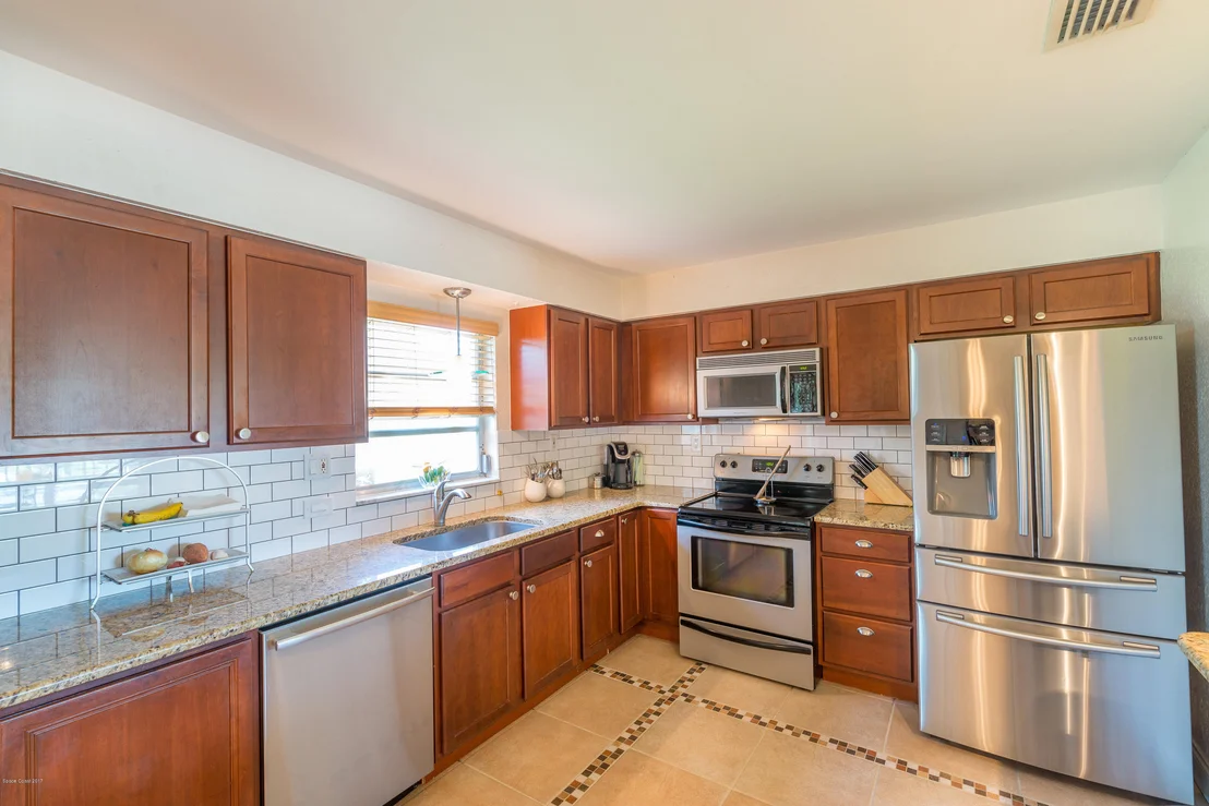 Photo of 385 Pine Boulevard