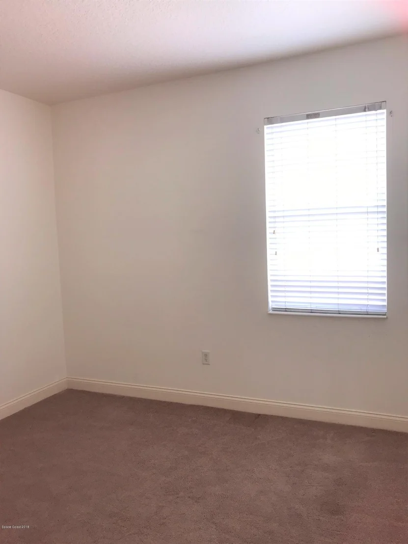 Photo of 302 Waterside Circle