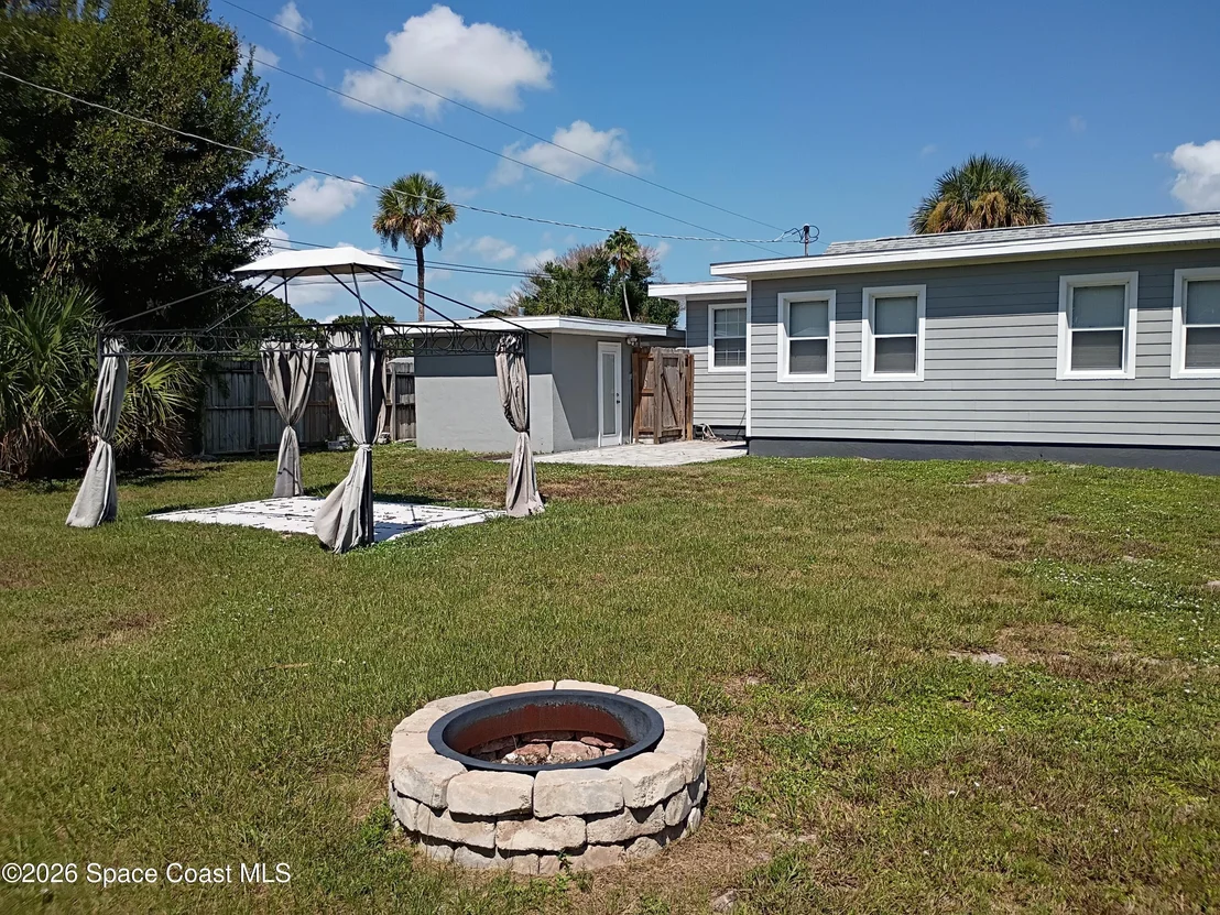 Photo of 2566 Spence Drive NE