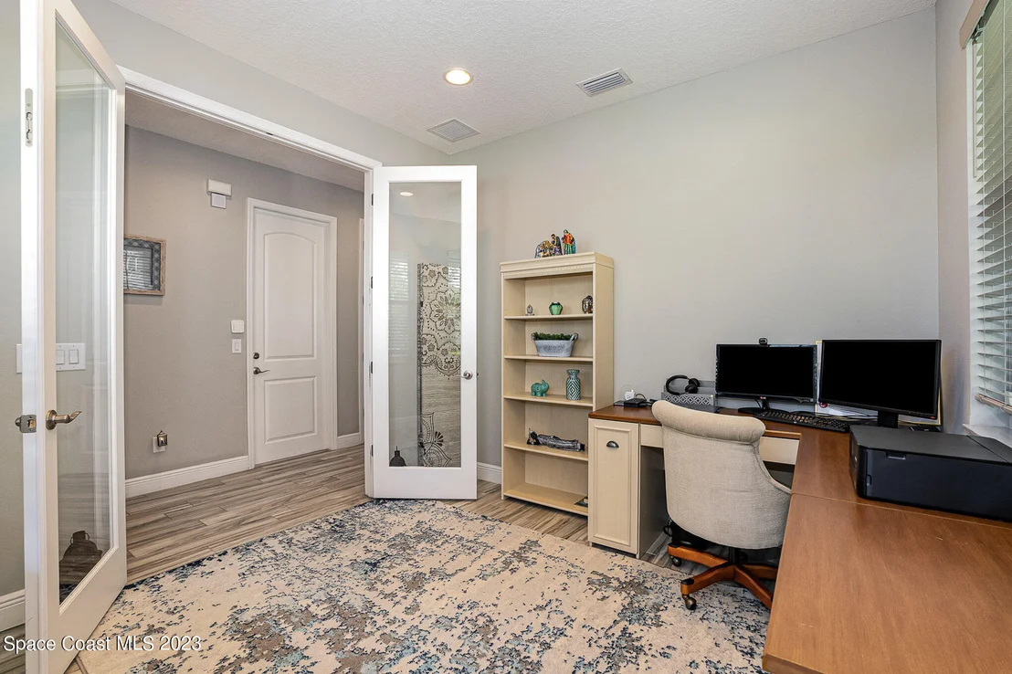 Photo of 2811 Casterton Drive