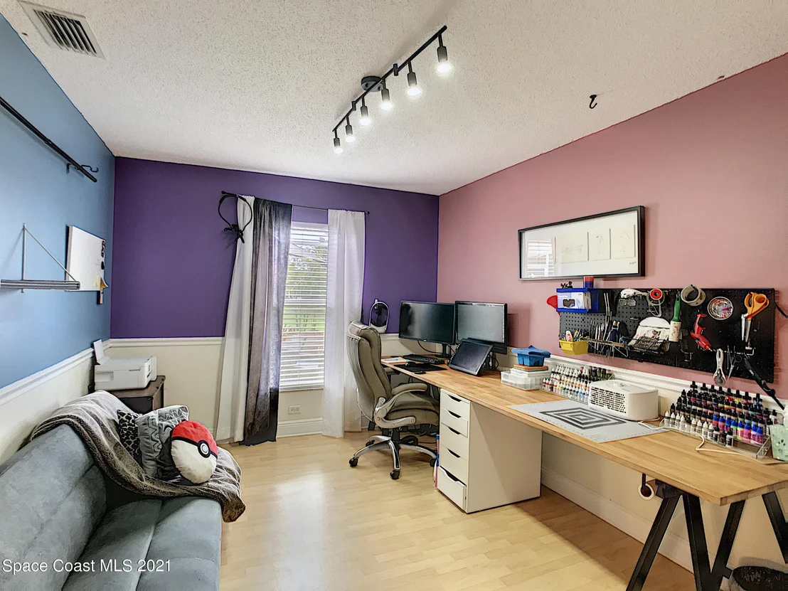 Photo of 893 Shaw Circle