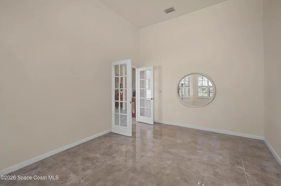 Photo of 900 Hall Road