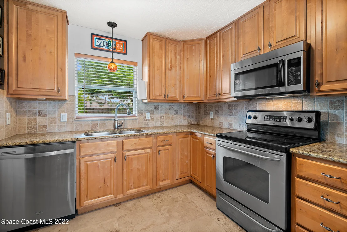 Photo of 1366 Estridge Drive