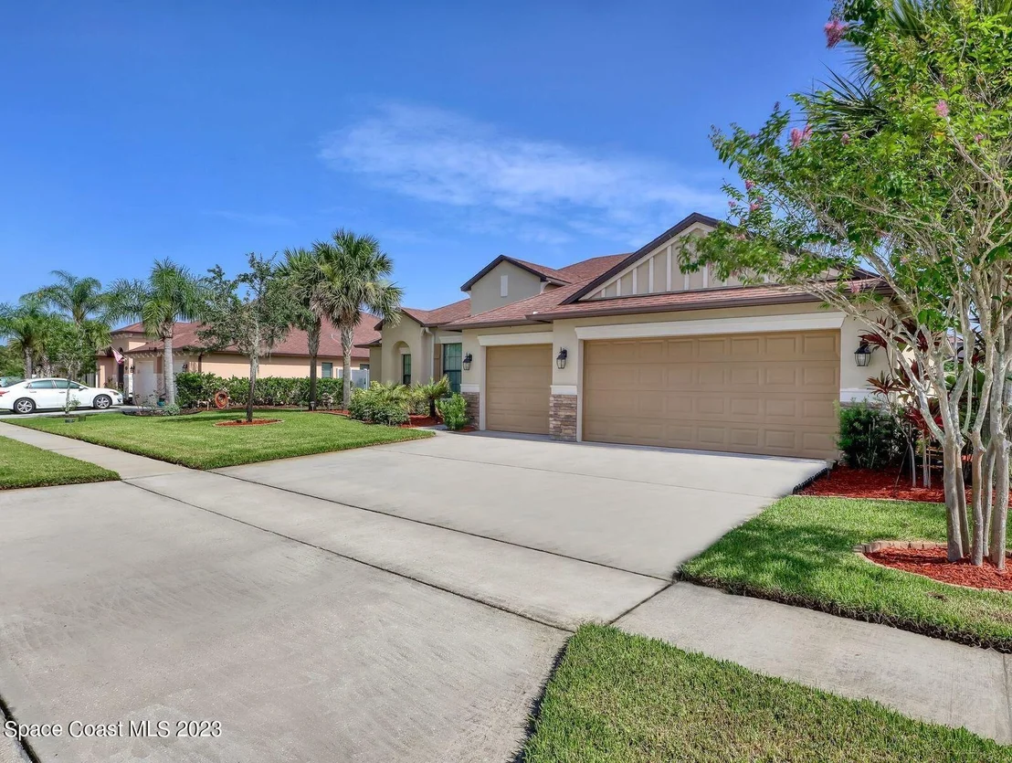 Photo of 1539 Outrigger Circle