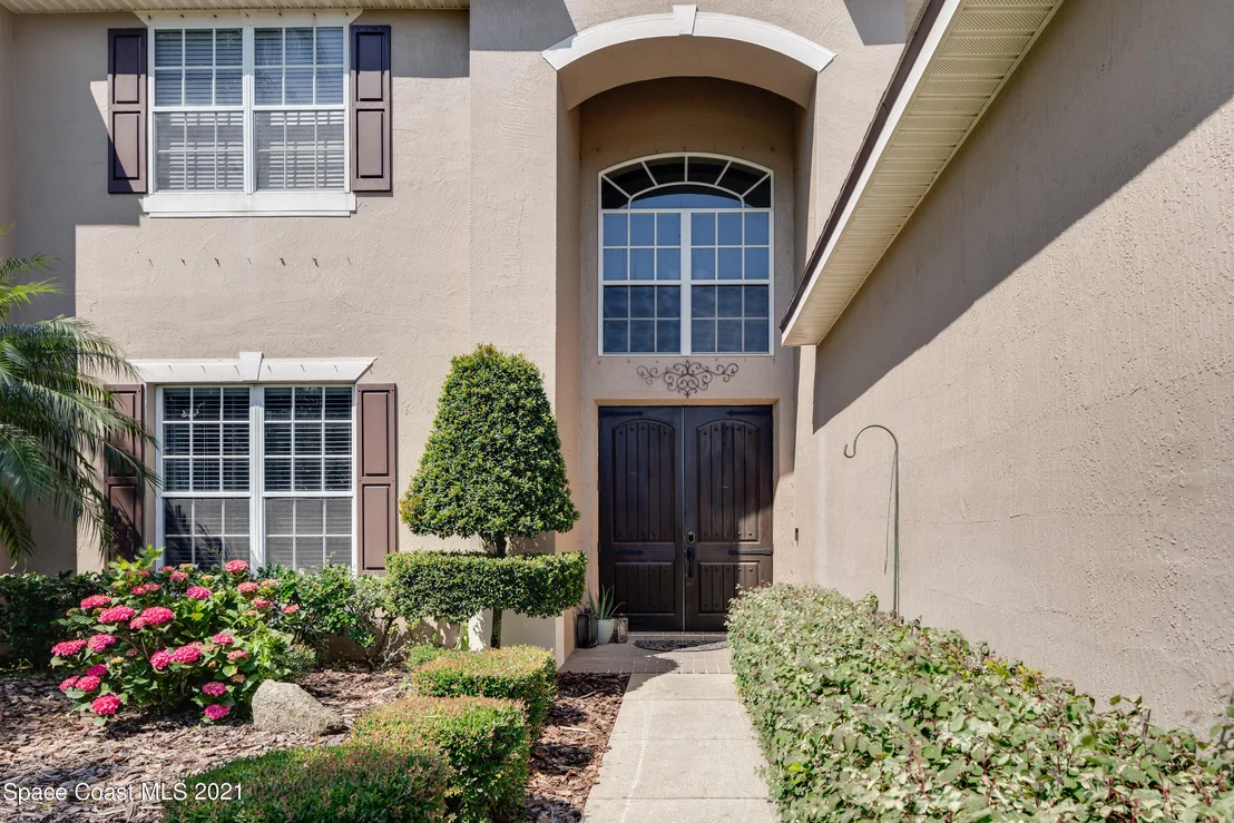 Photo of 6006 Newbury Circle