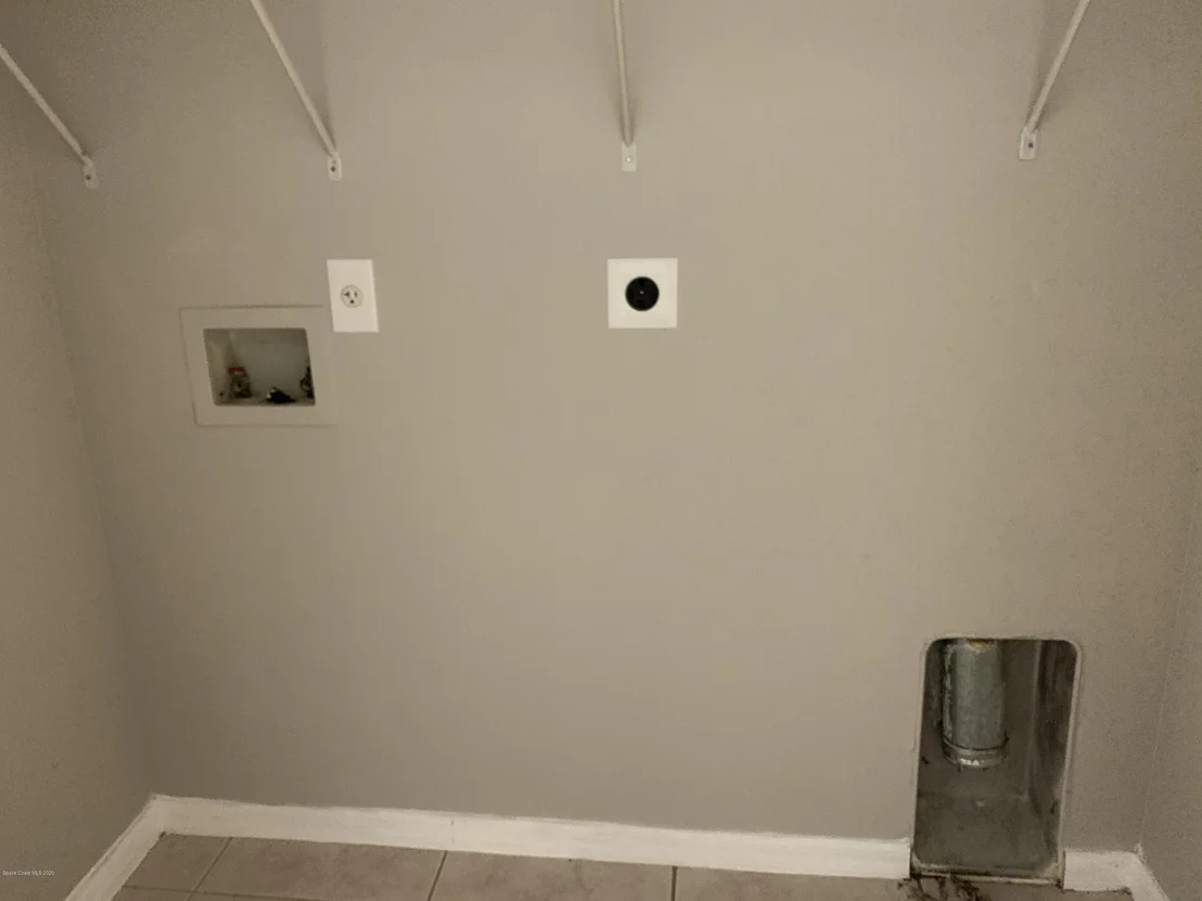 Photo of 575 Balcom SE