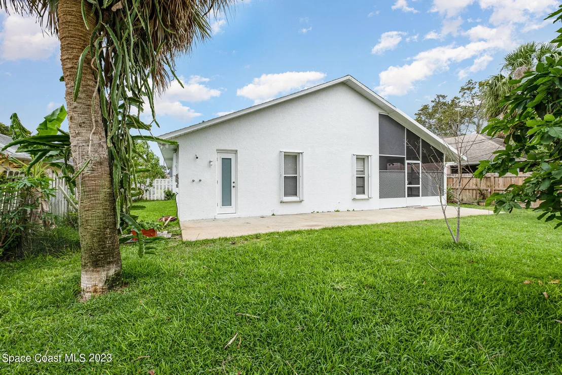 Photo of 1698 Palm Ridge Road