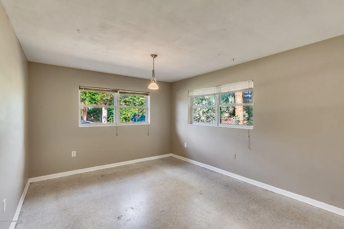 Photo of 215 7th Avenue