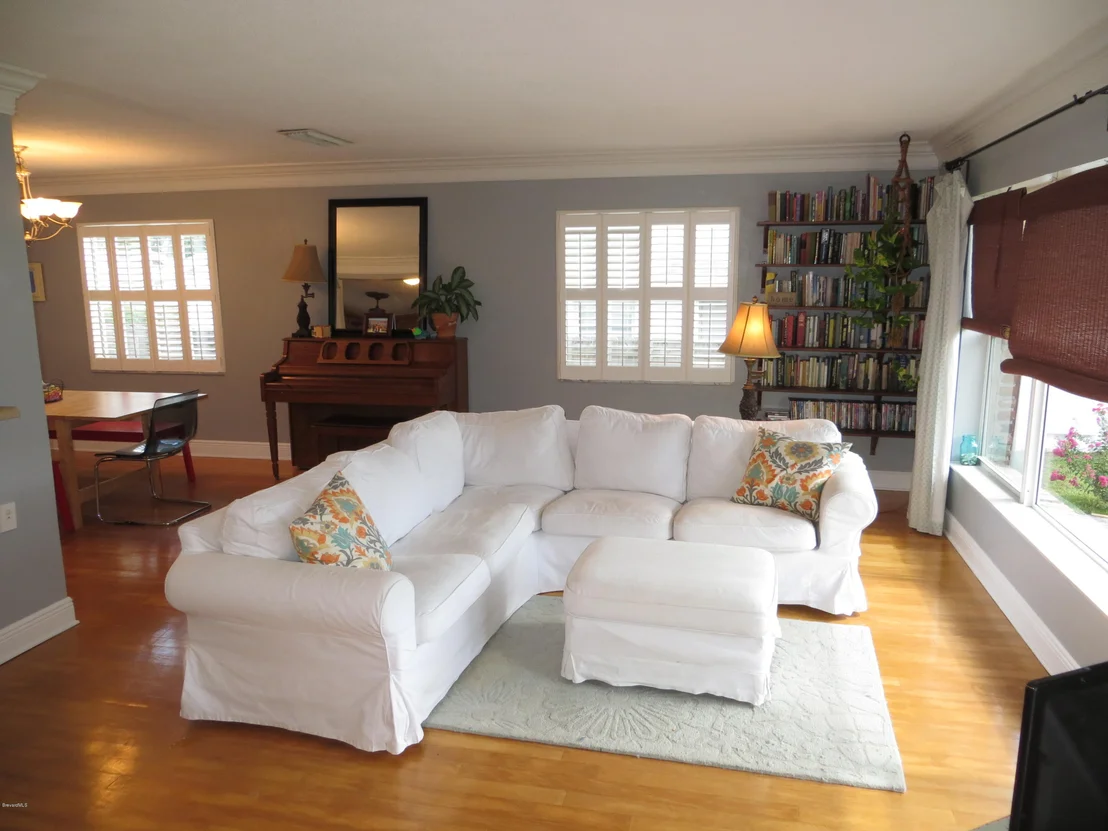 Photo of 1715 Hubbard Drive