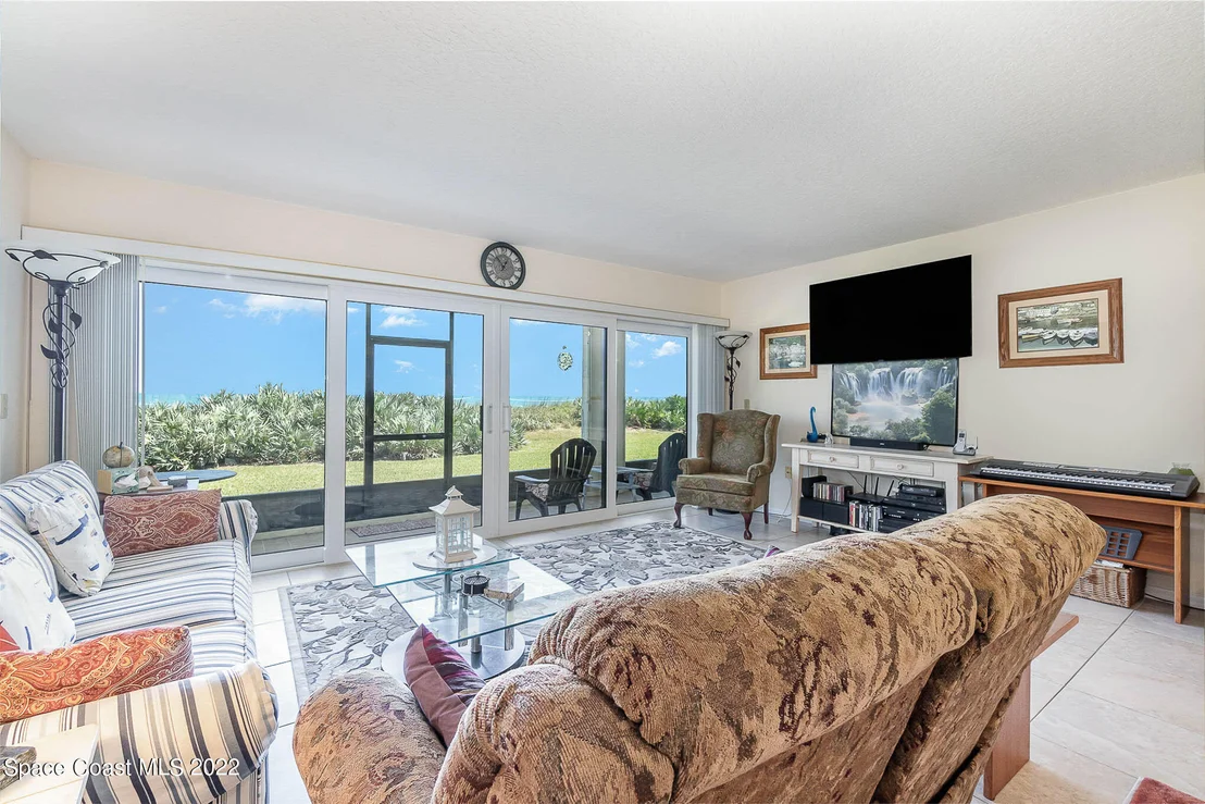 Photo of Unit 110 at 175 Highway A1a