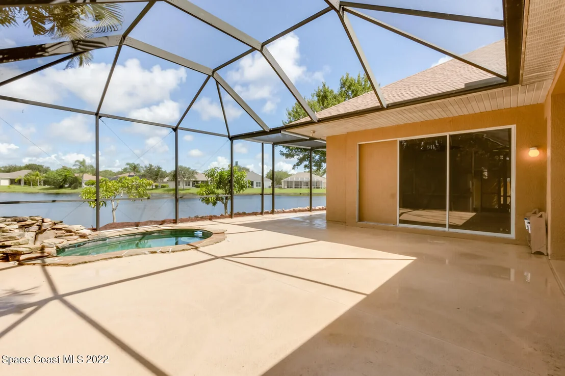 Photo of 4707 Alamanda Drive