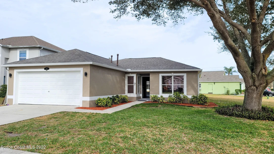 Photo of 2111 Spring Creek Circle NE