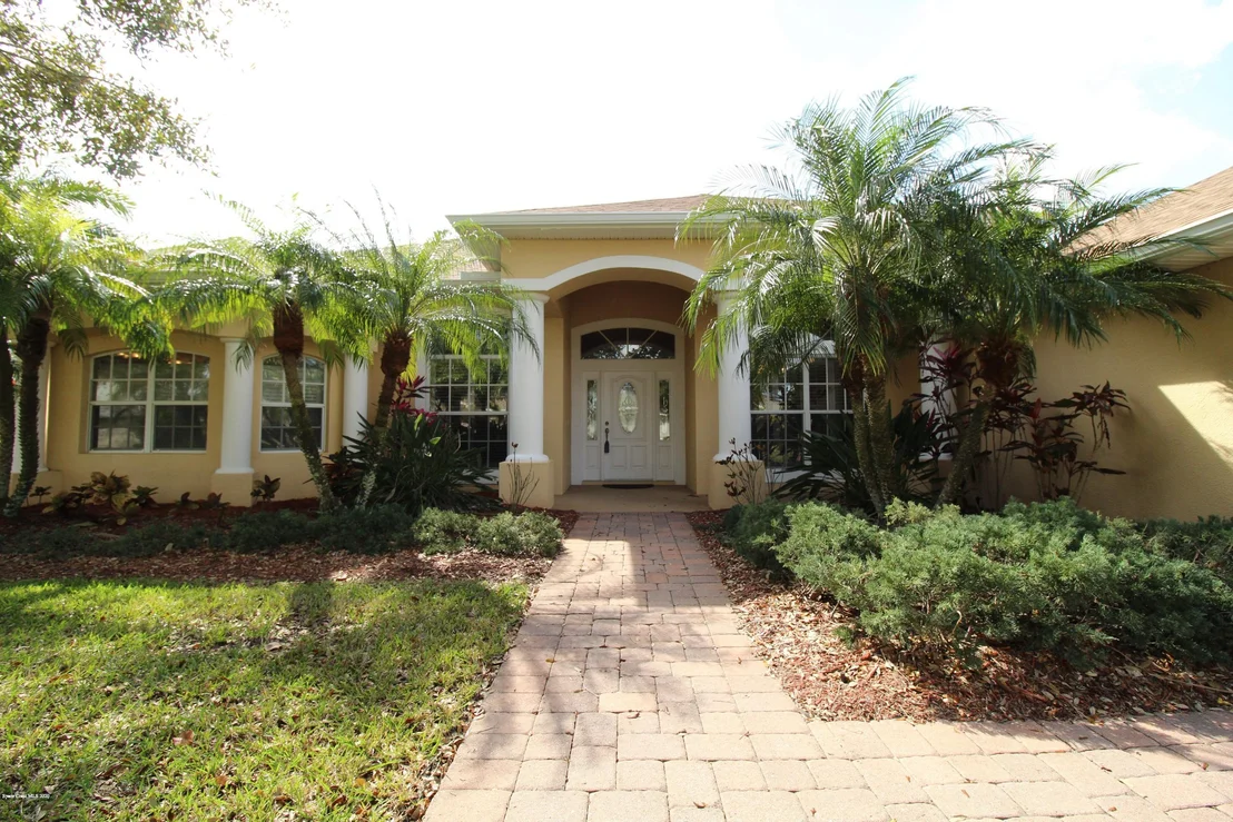 Photo of 1015 Starling Way