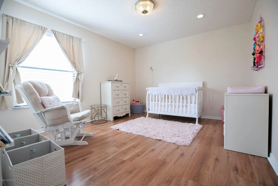 Photo of 678 Sandpiper Circle