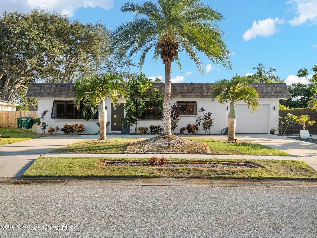 Photo of 219 Sand Pine Road