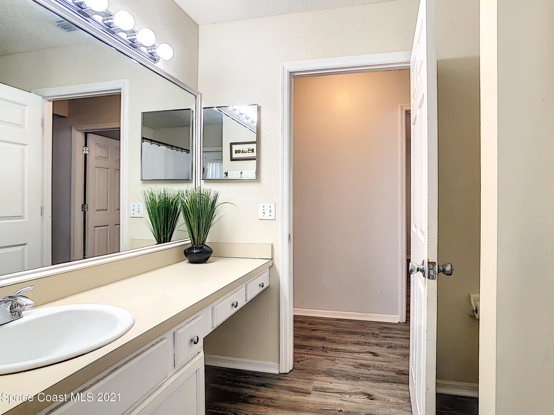 Photo of 3025 Pineda Crossing Drive