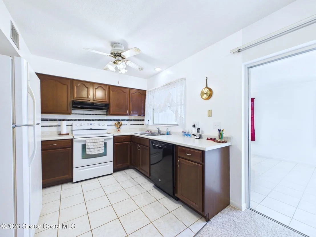 Photo of 2939 Chipper Drive NE