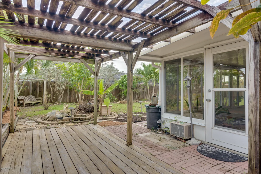 Photo of 385 Yuma Drive