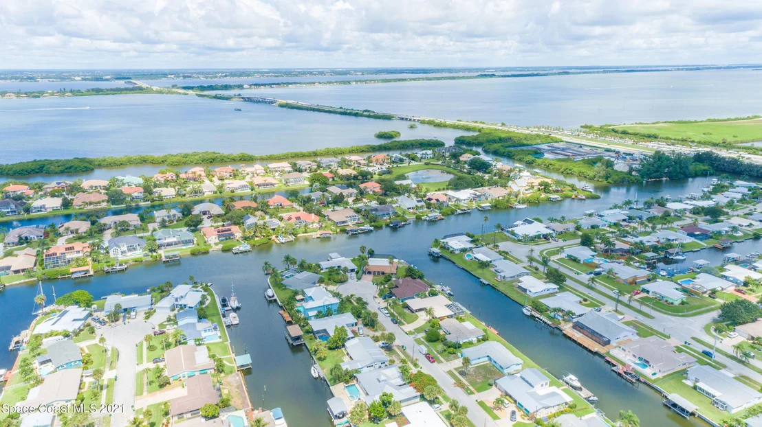 Photo of 483 Sandpiper Drive