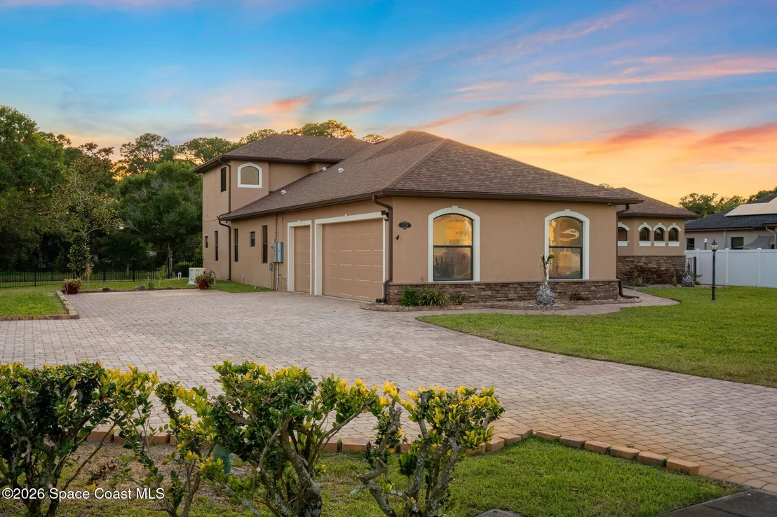 Photo of 4148 Anlow Road