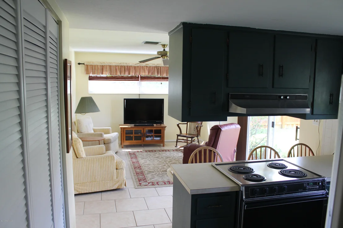 Photo of 896 Jefferson Road
