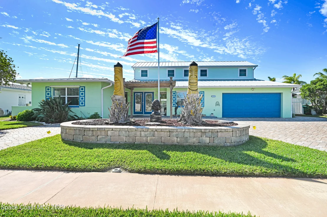 Photo of 414 Thrush Drive
