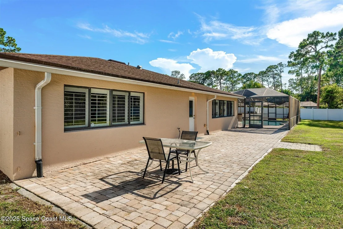 Photo of 8000 Pine Needle Lane