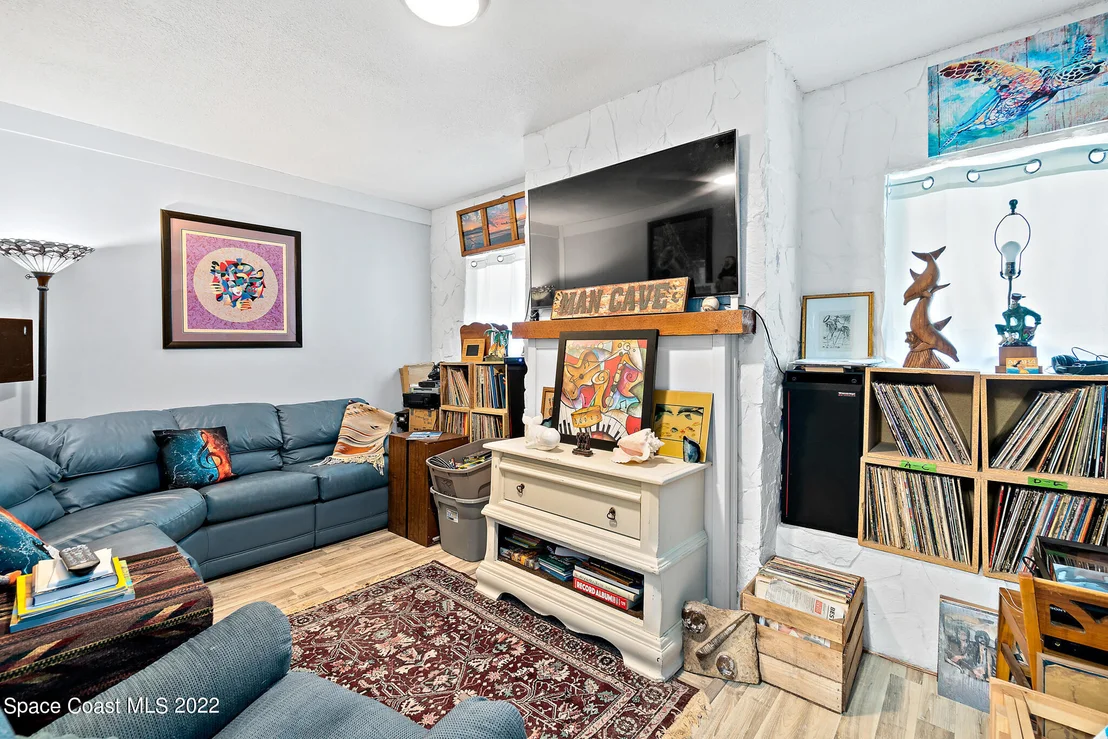 Photo of 1051 Fenway Drive
