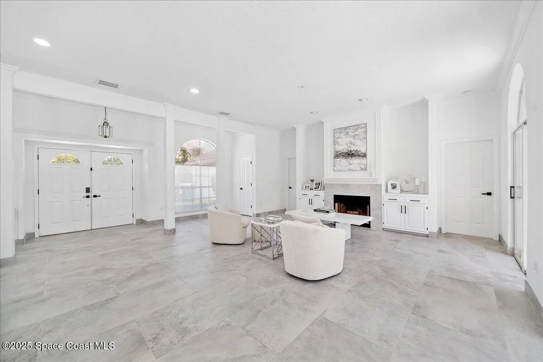 Photo of 489 Lanternback Island Drive