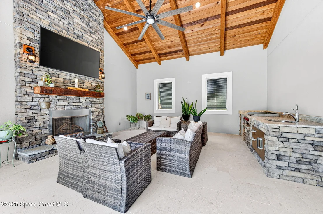 Photo of 3865 Reynolds Road