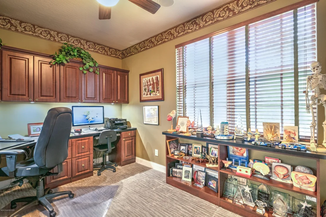 Photo of 3696 Peninsula Circle