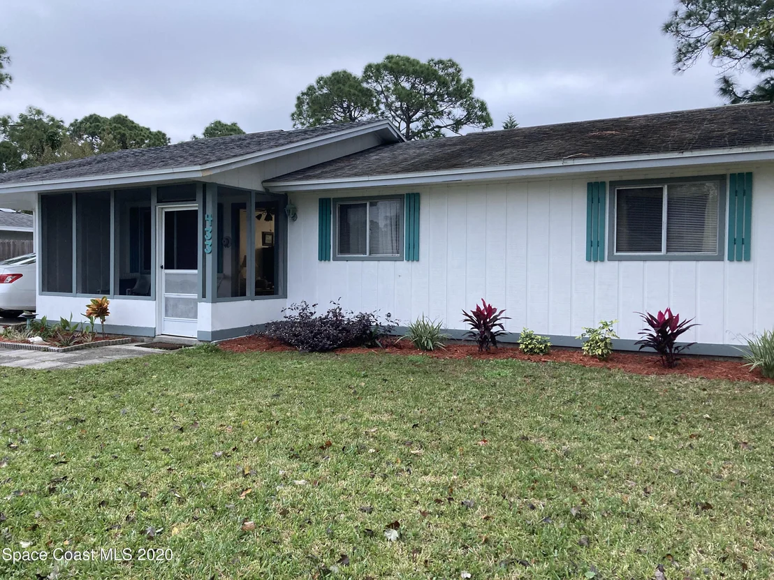 Photo of 433 Haskell Avenue SE