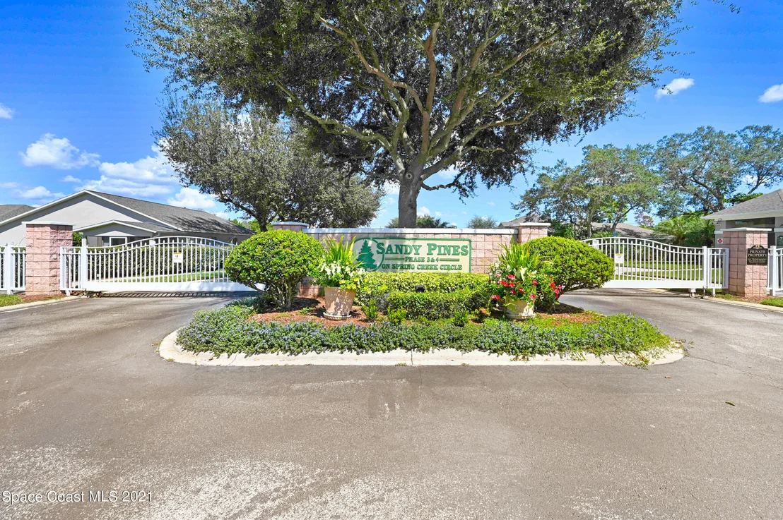 Photo of 2231 Spring Creek Circle NE
