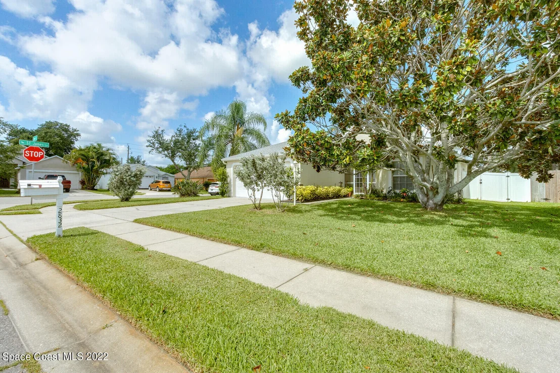 Photo of 2832 Saint Robert Drive