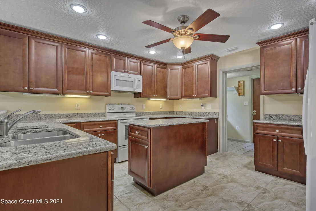 Photo of 2502 Meadow Lane