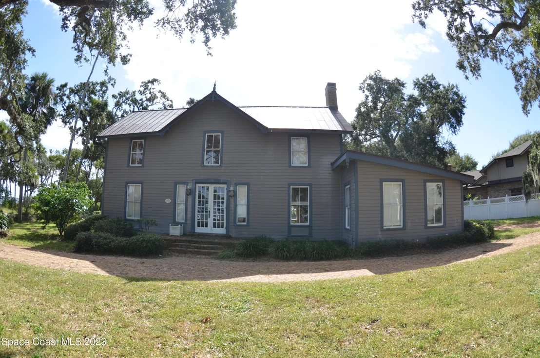 Photo of 1451 Rockledge Drive