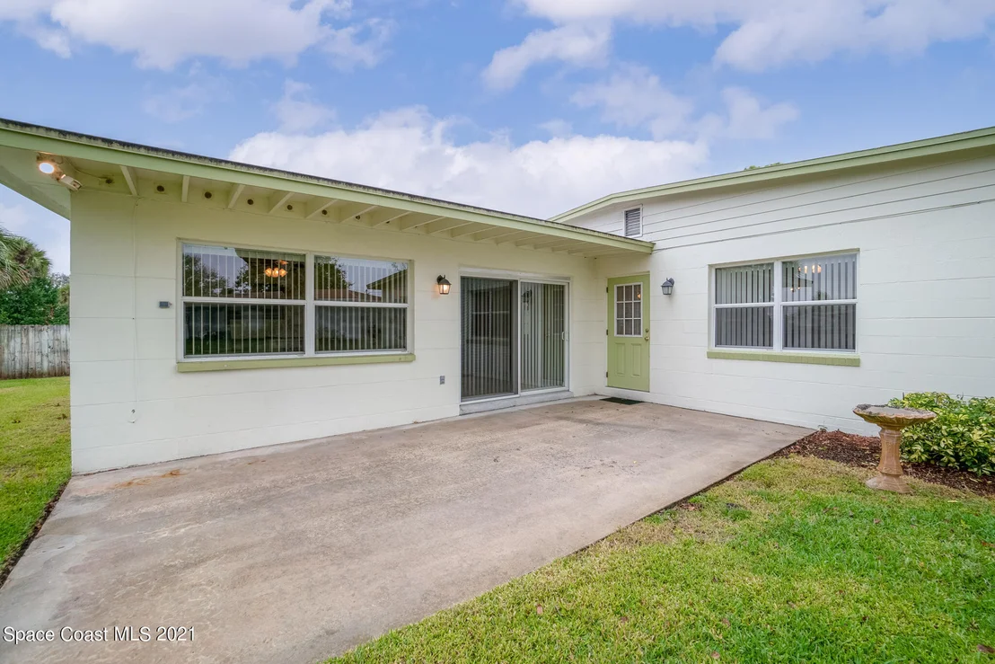 Photo of 1061 Alpine Drive