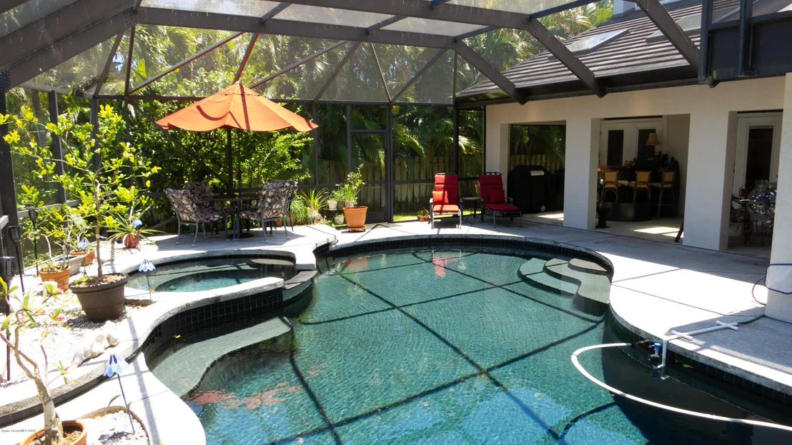 Photo of 432 Riverview Lane