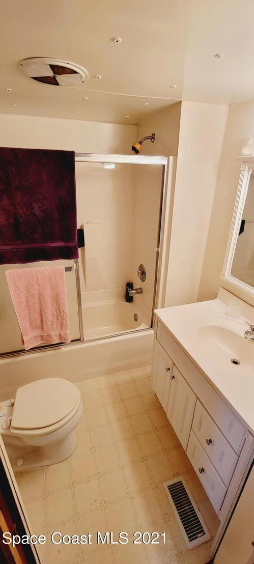 Photo of 6974 Ash Drive