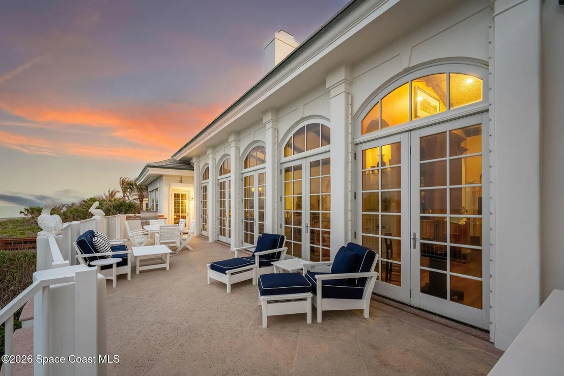 Photo of 680 Ocean Road