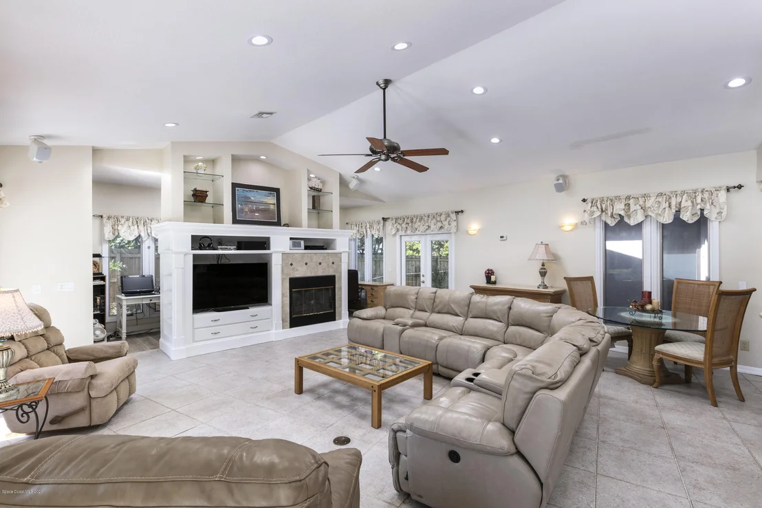 Photo of 7923 Glen Abbey Circle