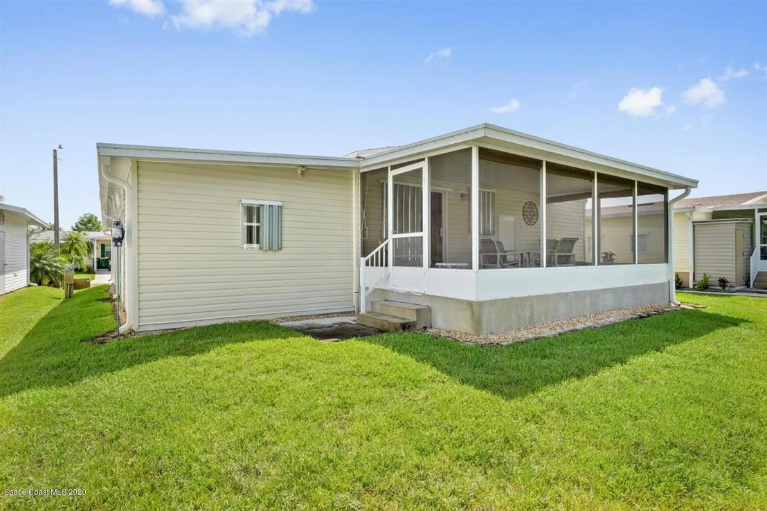 Photo of 345 Outer Drive