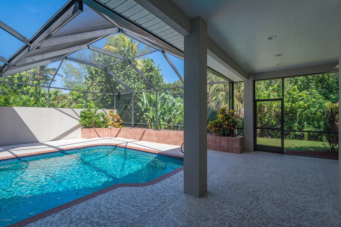 Photo of 142 Hidden Cove Drive